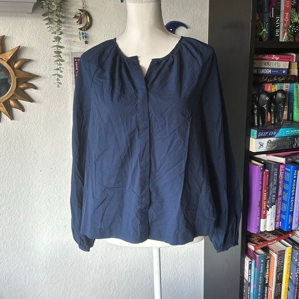 Universal Thread Size Small Blue Long sleeve Blouse